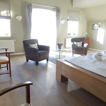게스트하우스 Liszkay Borkuria Monoszlo