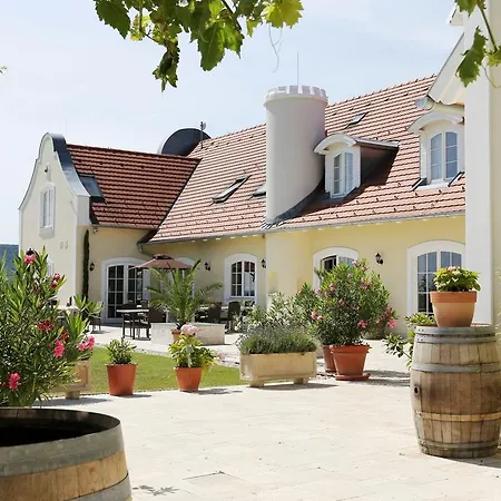 Liszkay Borkuria Guest house Monoszlo