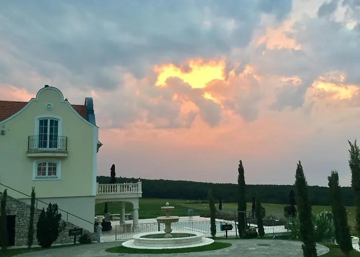 Liszkay Borkuria Monoszlo